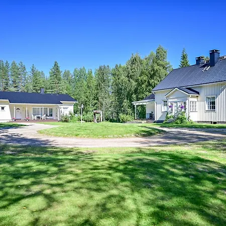 Wanha Rojola Villa *